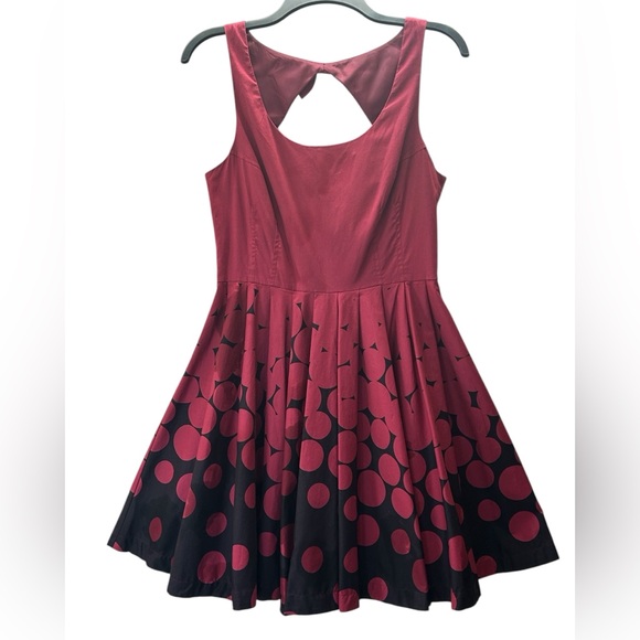 LC Lauren Conrad Dresses & Skirts - Lauren Conrad Burgundy Black Dots Bow Back Pleated Fit n Flare Dress Size 10